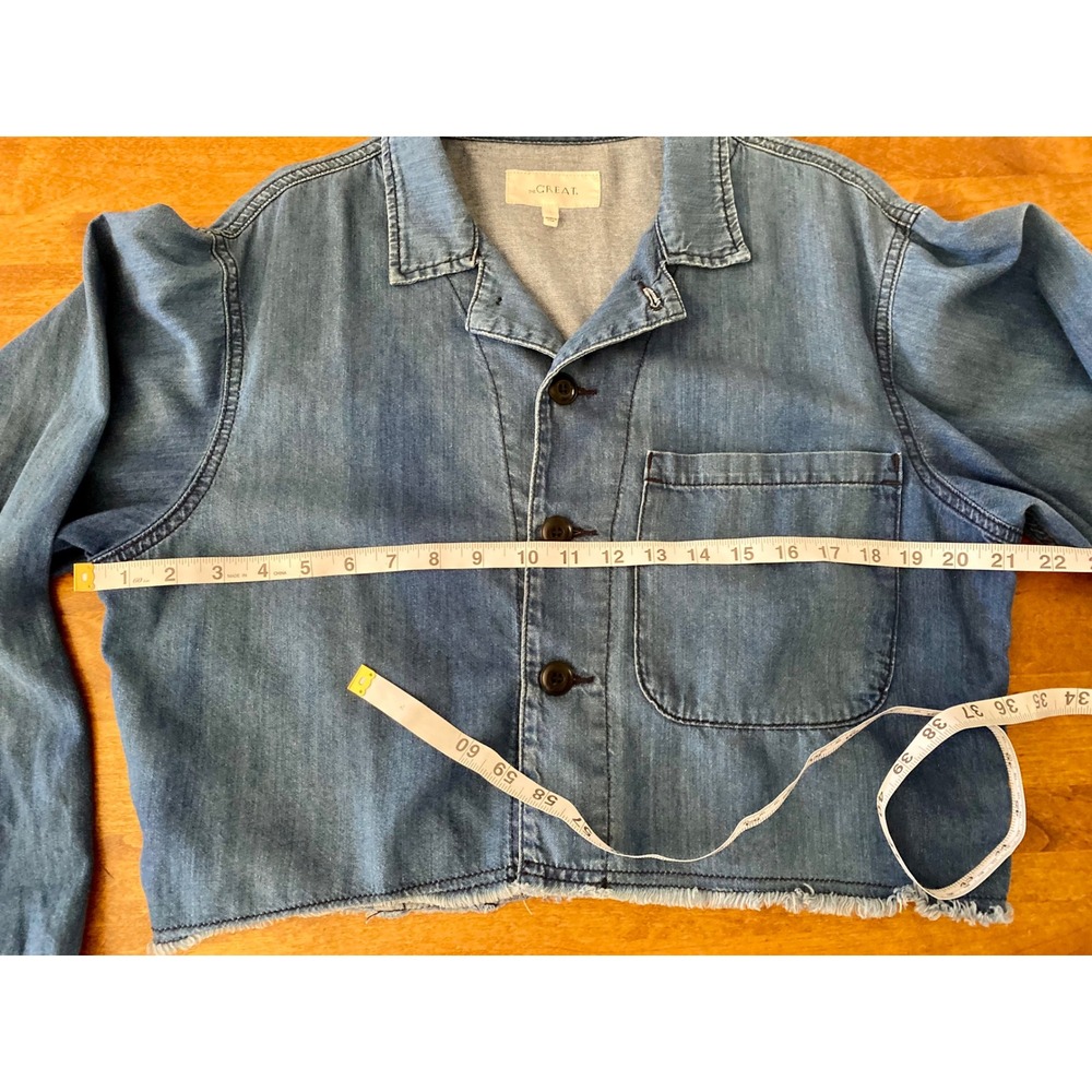 The GREAT Crop Chore Jacket Chambray Denim Raw Hem Boxy Cropped Jacket Size 2 - Picture 9 of 10